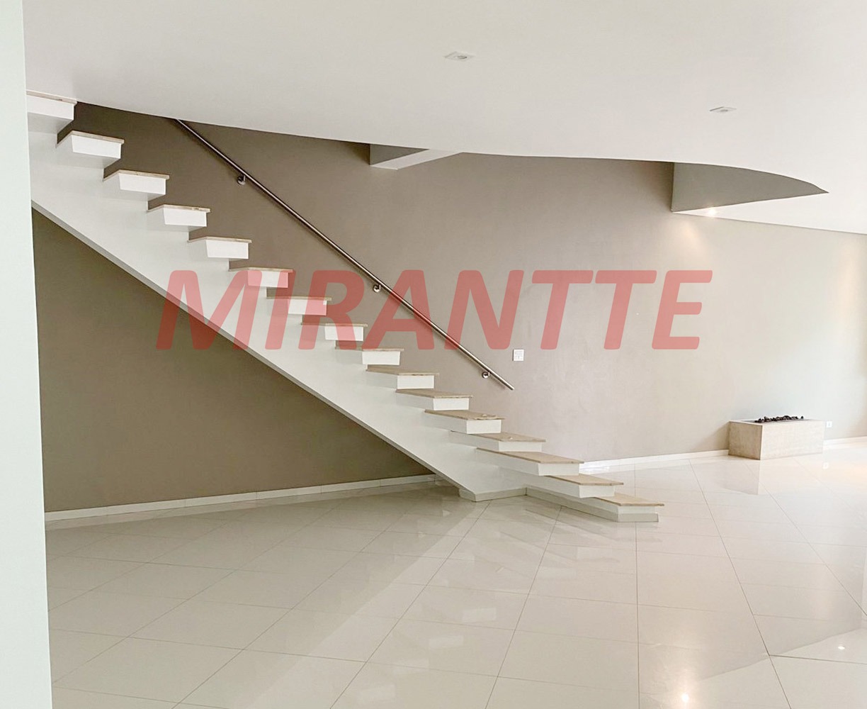 Sobrado de 529m² com 4 quartos em Tucuruvi