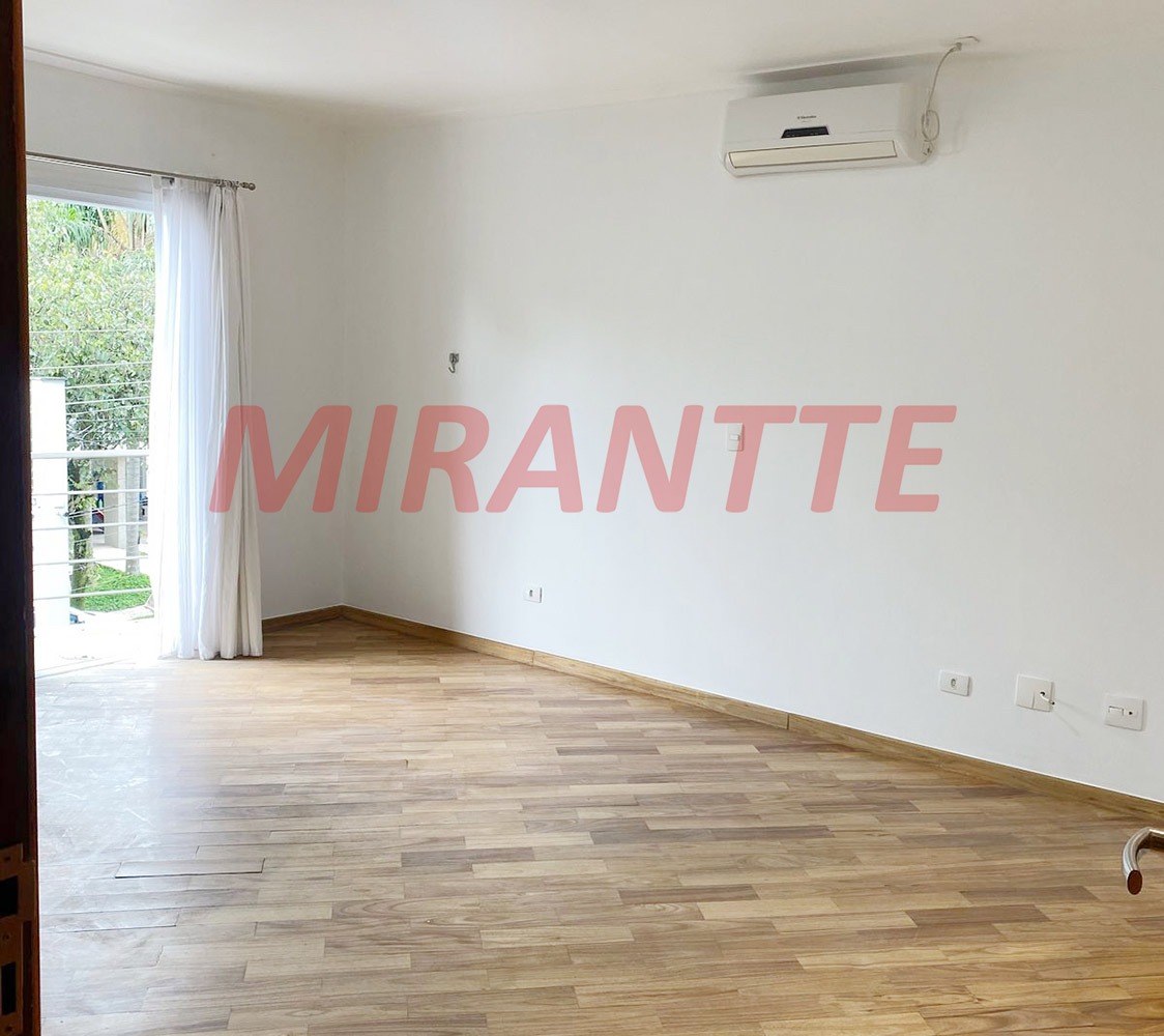 Sobrado de 529m² com 4 quartos em Tucuruvi