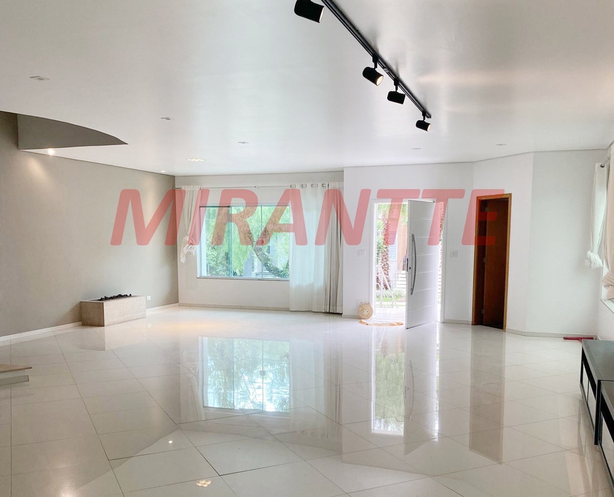 Sobrado de 529m² com 4 quartos em Tucuruvi