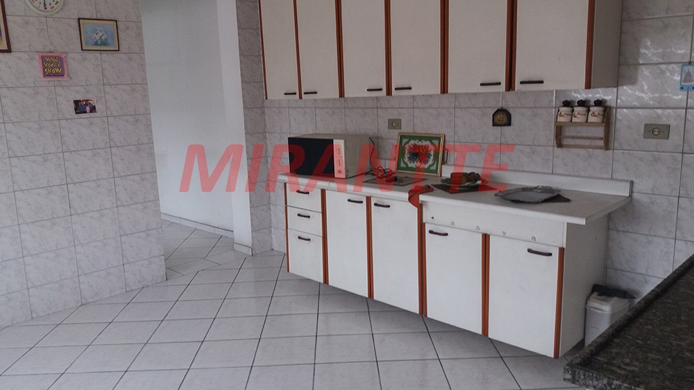 Casa terrea de 172m² com 3 quartos em Limão