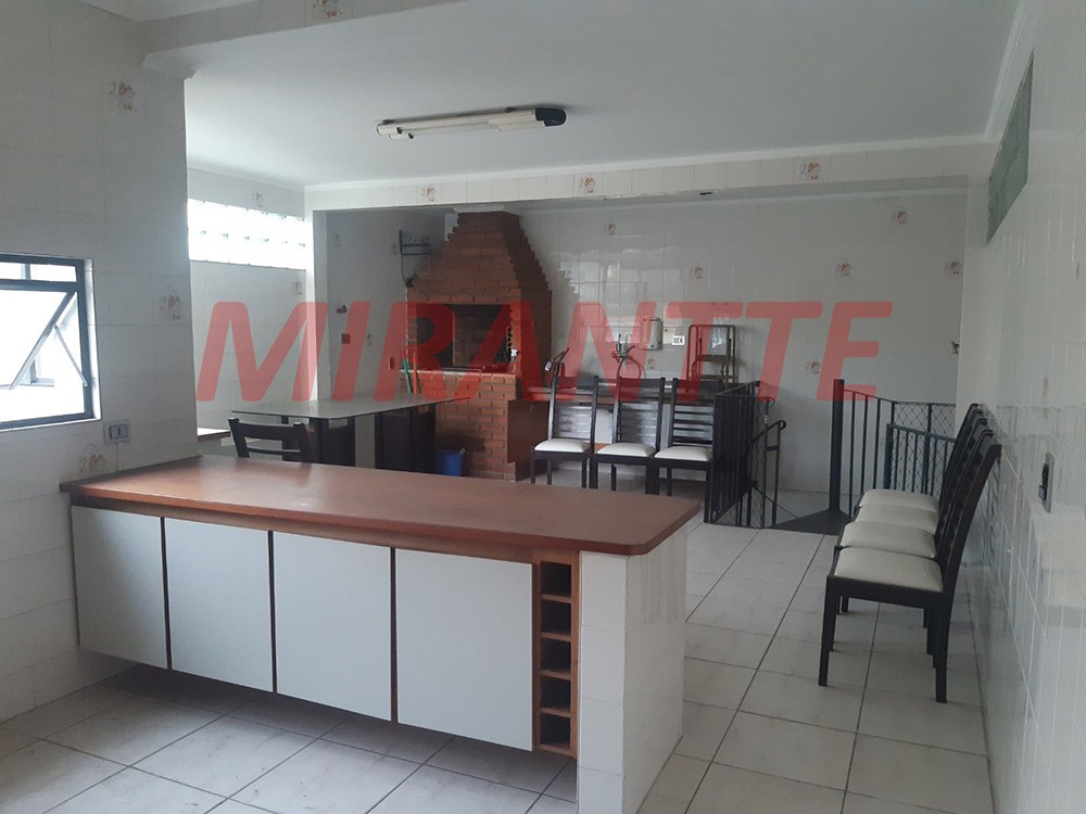 Sobrado de 200m² com 3 quartos em Limão