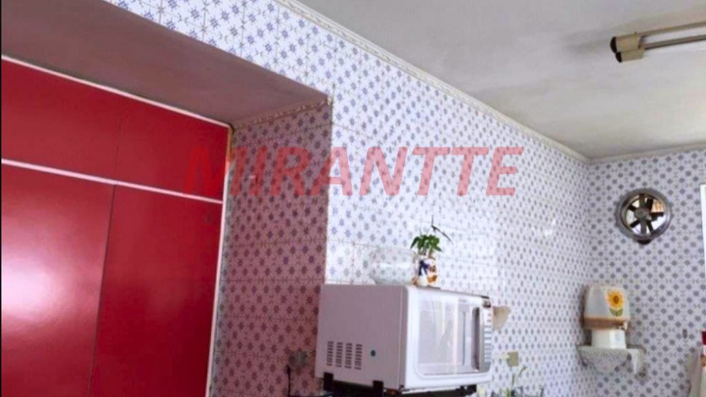 Sobrado de 286m² com 4 quartos em Jardim São Bento
