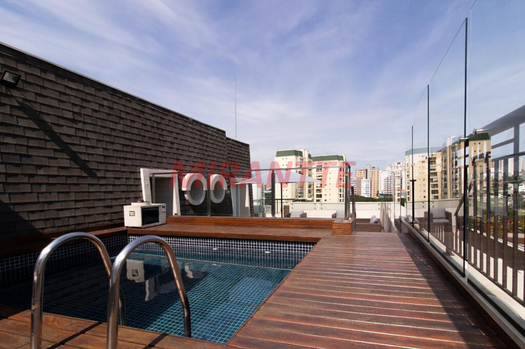 Cobertura duplex de 350m² com 3 quartos em Santana
