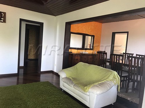 Casa terrea de 350m² com 4 quartos em Serra Da Cantareira