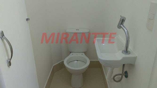Conjunto comercial em Água Fria