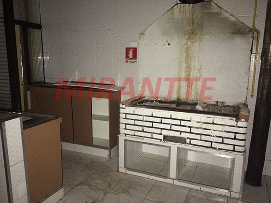 Comercial de 156m² em Santana