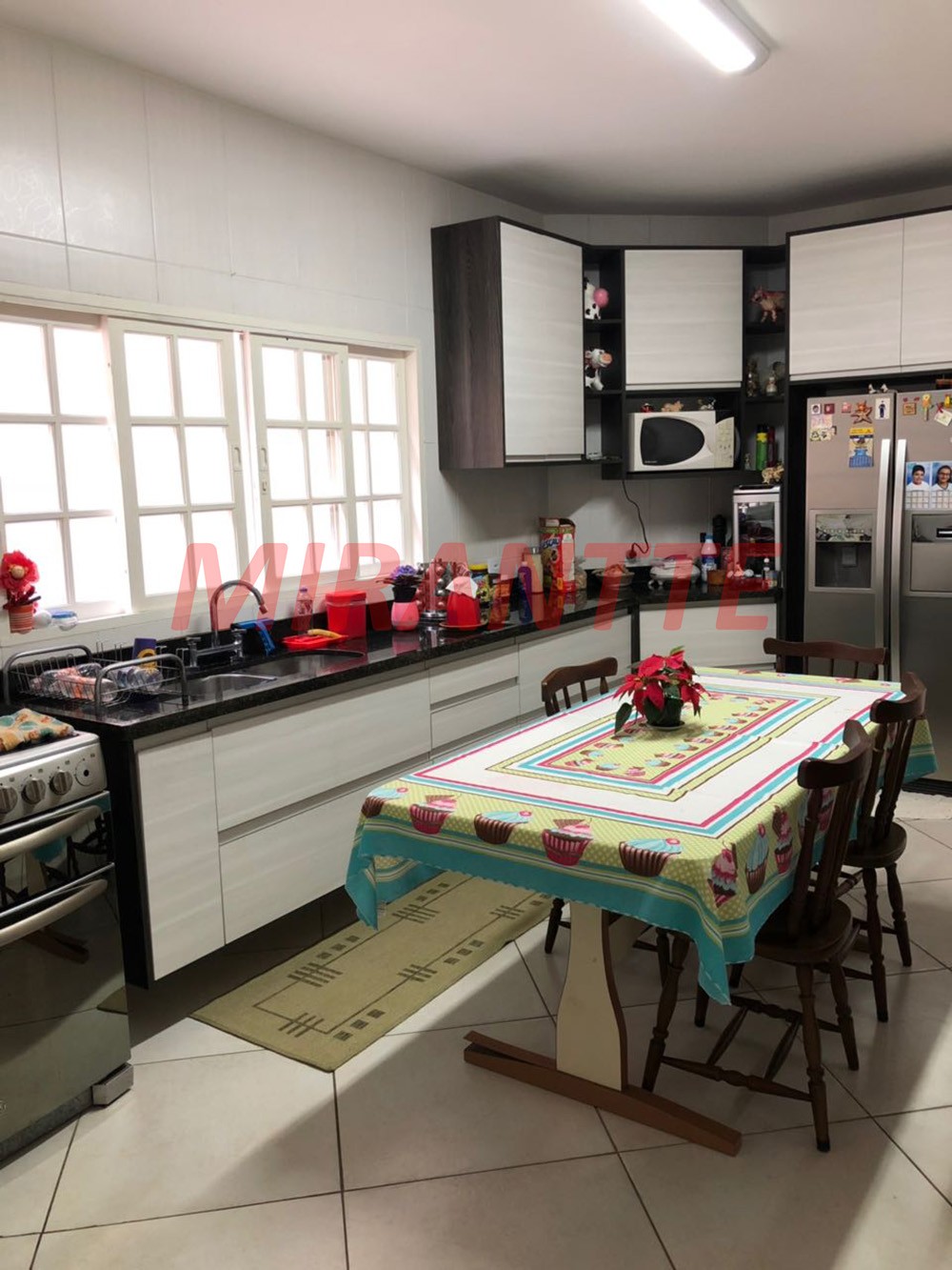 Sobrado com 3 quartos em Vila Mazzei