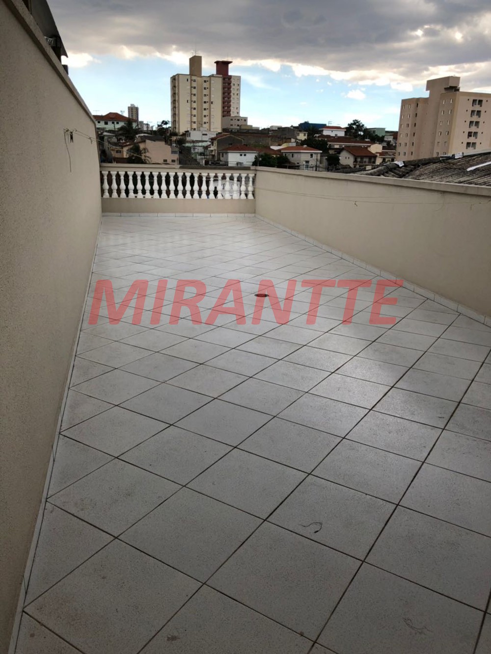 Sobrado com 3 quartos em Vila Mazzei