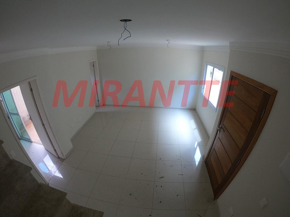 Cond. fechado de 126m² com 3 quartos em Tremembe