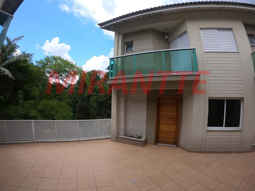 Cond. fechado de 126m² com 3 quartos em Tremembe