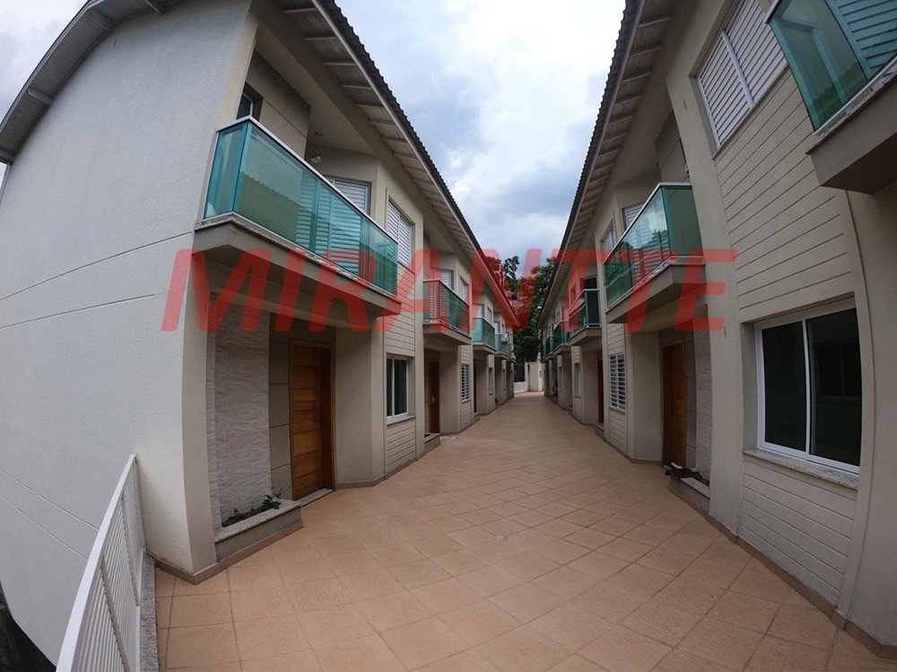 Cond. fechado de 126m² com 3 quartos em Tremembe