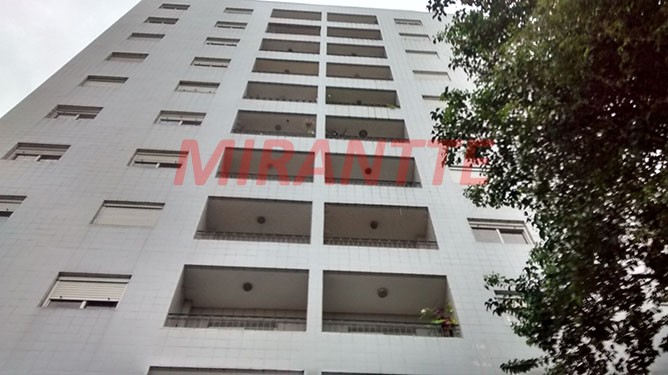 Apartamento de 93m² com 3 quartos em Água Fria