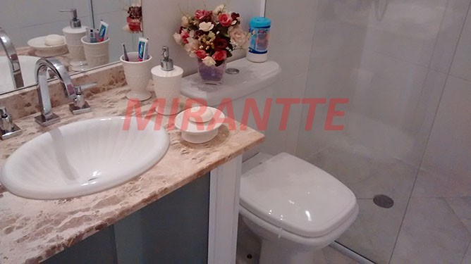 Apartamento de 93m² com 3 quartos em Água Fria