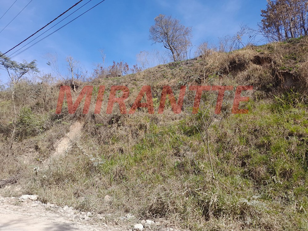 Terreno de 6121m² em Serra Da Cantareira