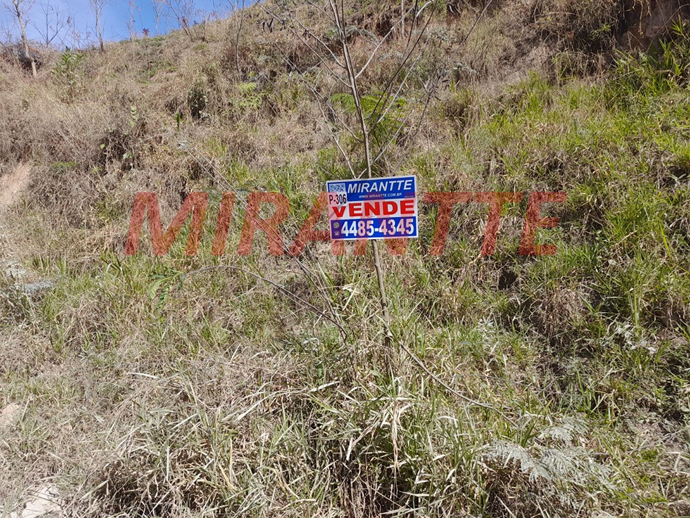 Terreno de 6121m² em Serra Da Cantareira