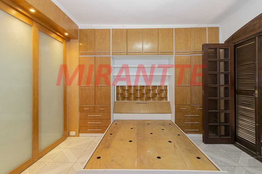 Sobrado de 344.1m² com 3 quartos em Tremembe