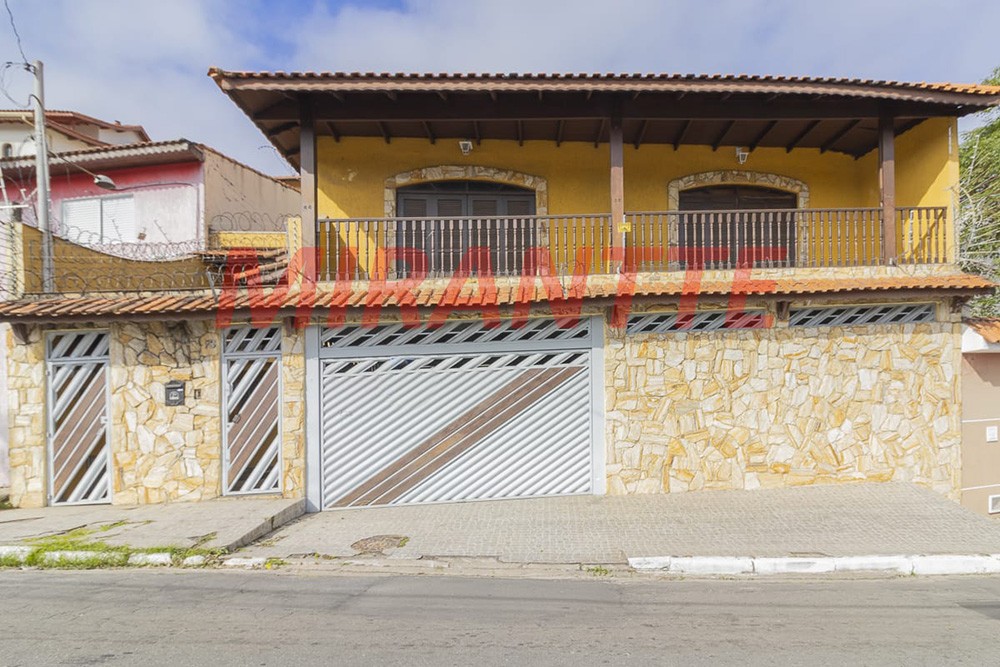 Sobrado de 344.1m² com 3 quartos em Tremembe