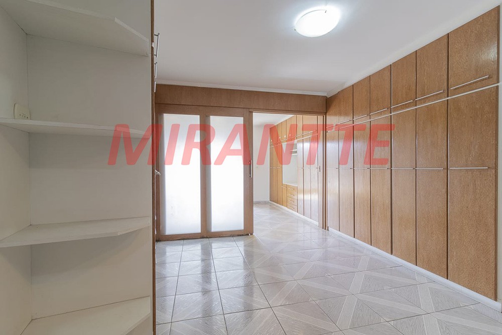 Sobrado de 344.1m² com 3 quartos em Tremembe