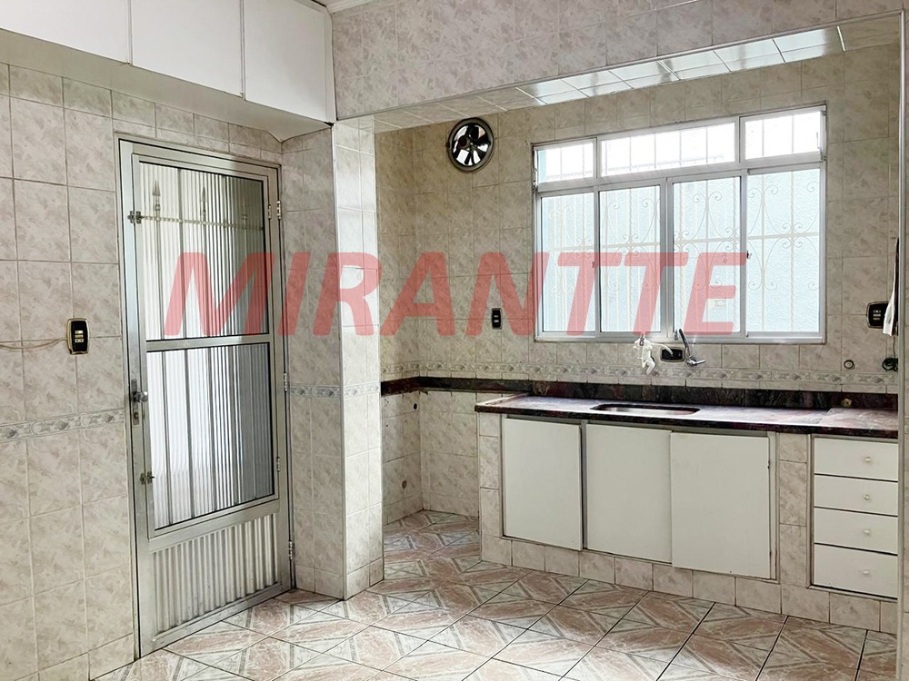 Sobrado de 135m² com 4 quartos em Santana