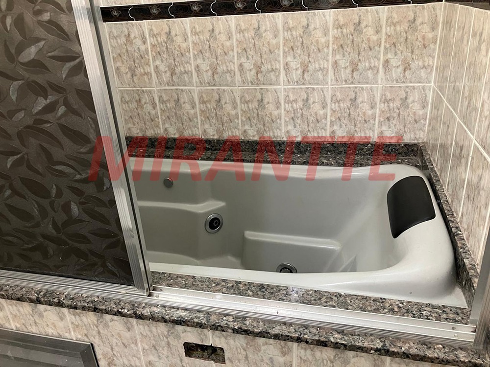 Sobrado de 135m² com 4 quartos em Santana