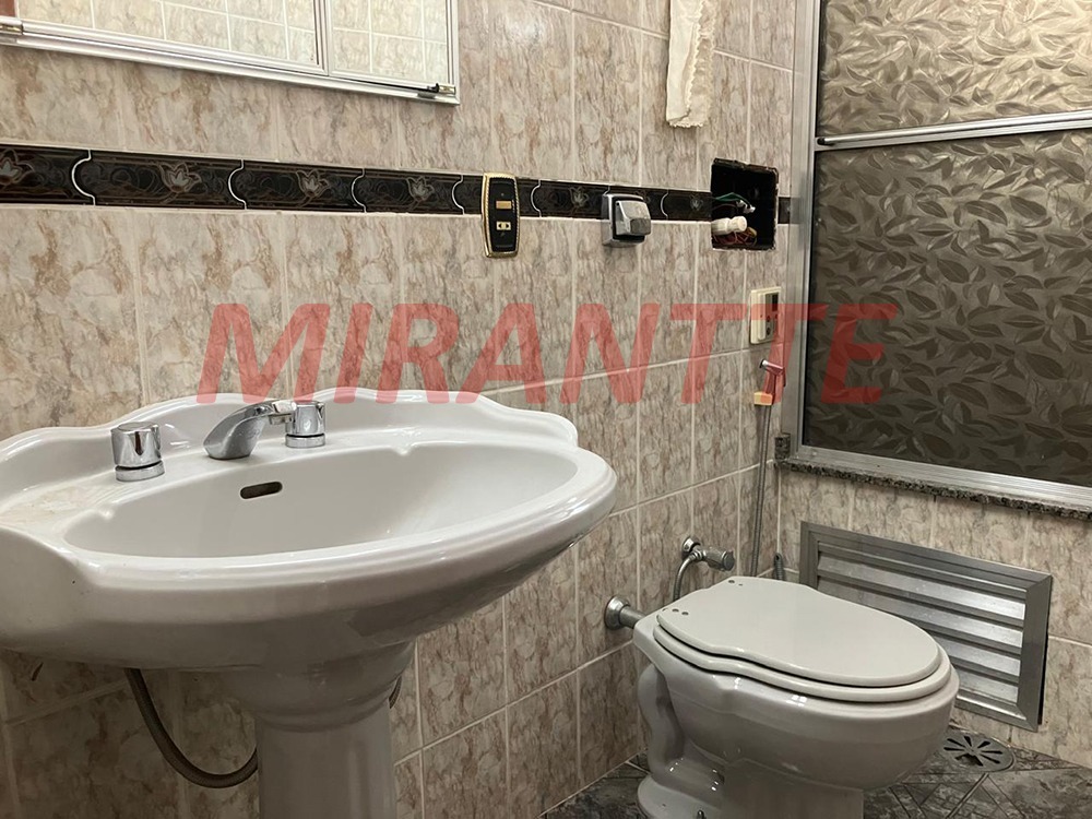 Sobrado de 135m² com 4 quartos em Santana