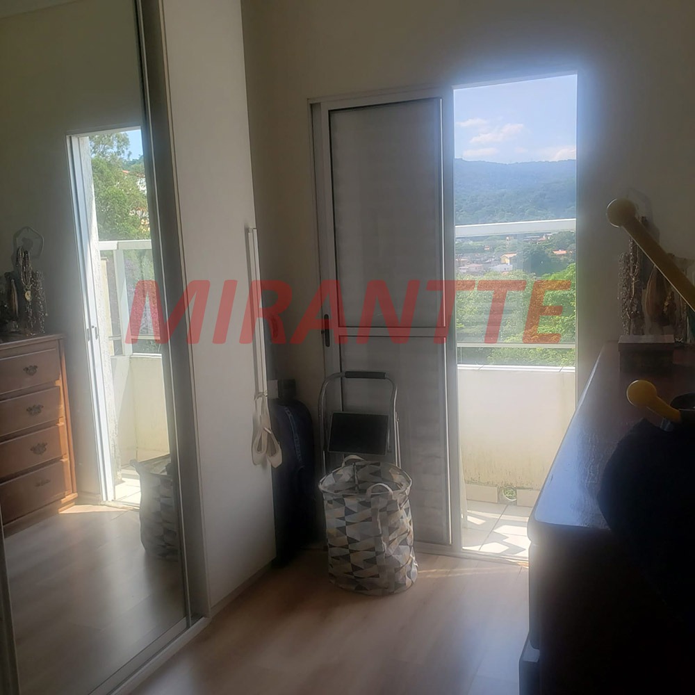 Sobrado de 250m² com 3 quartos em Jardim Virginia Bianca