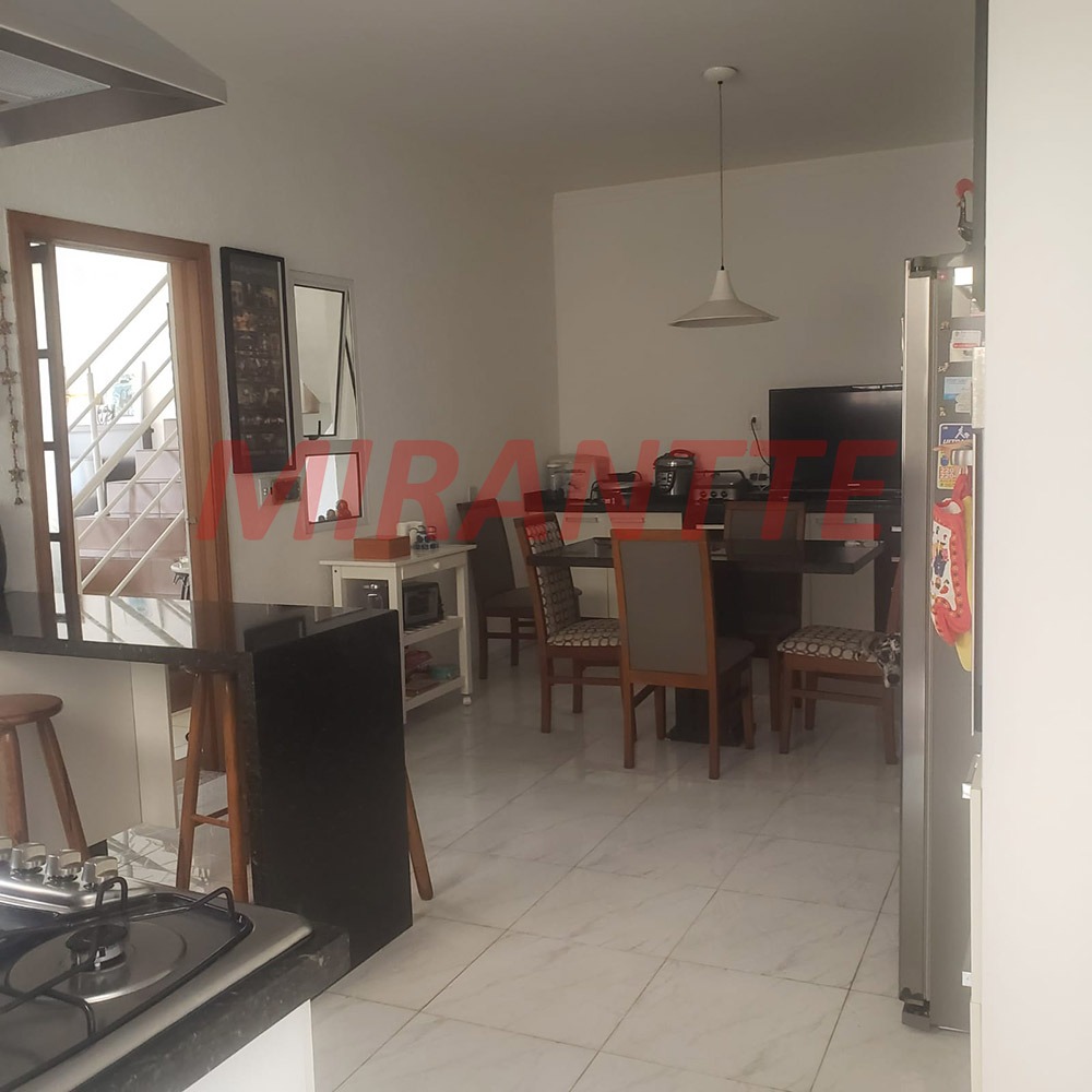 Sobrado de 250m² com 3 quartos em Jardim Virginia Bianca