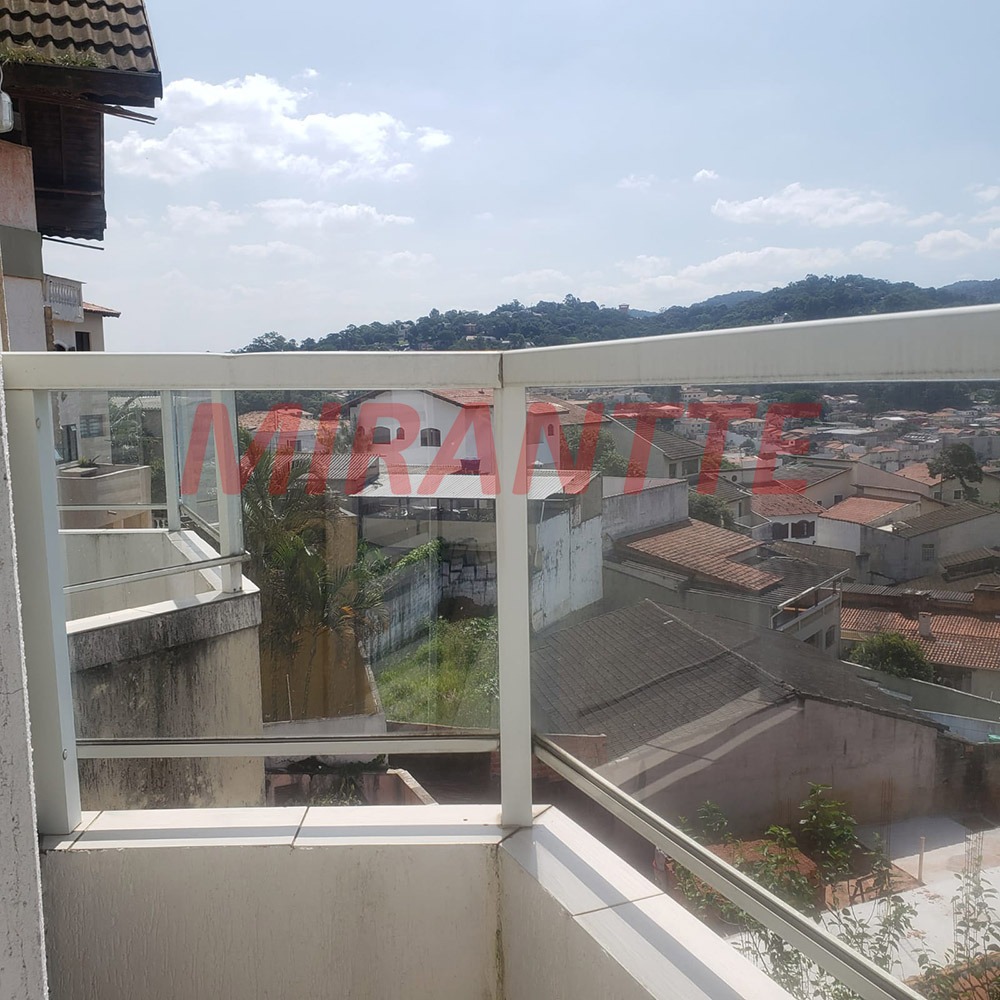 Sobrado de 250m² com 3 quartos em Jardim Virginia Bianca