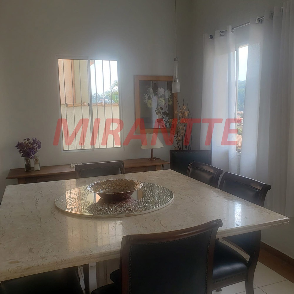 Sobrado de 250m² com 3 quartos em Jardim Virginia Bianca