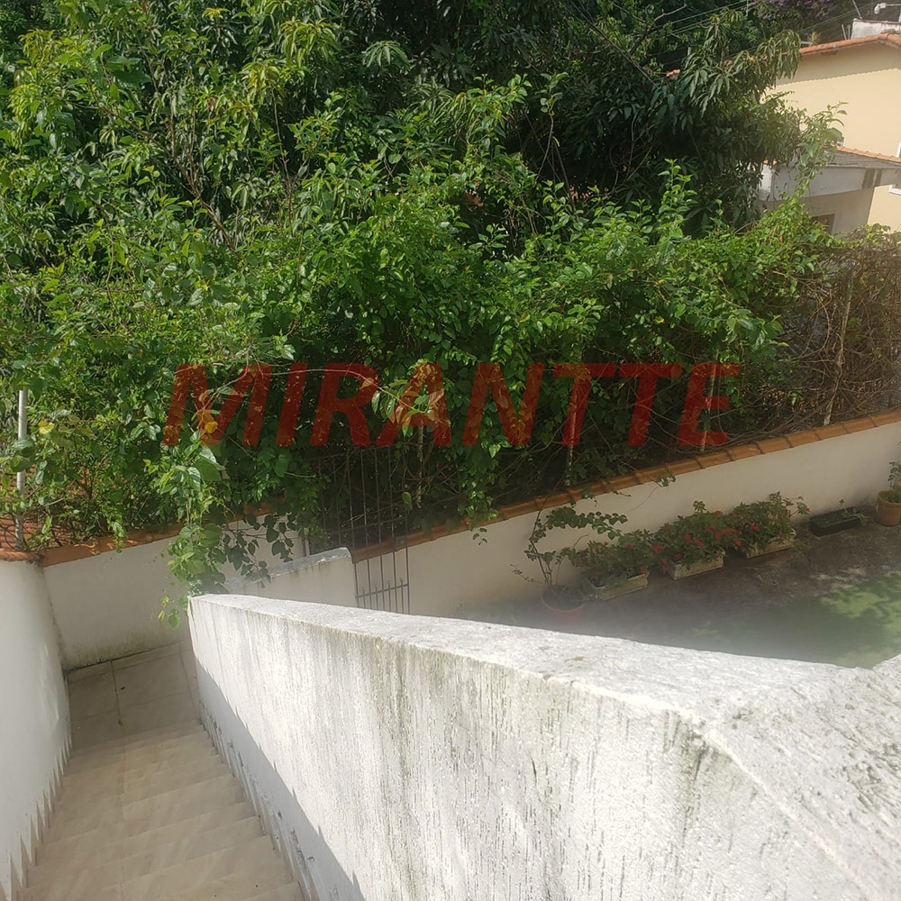 Sobrado de 250m² com 3 quartos em Jardim Virginia Bianca