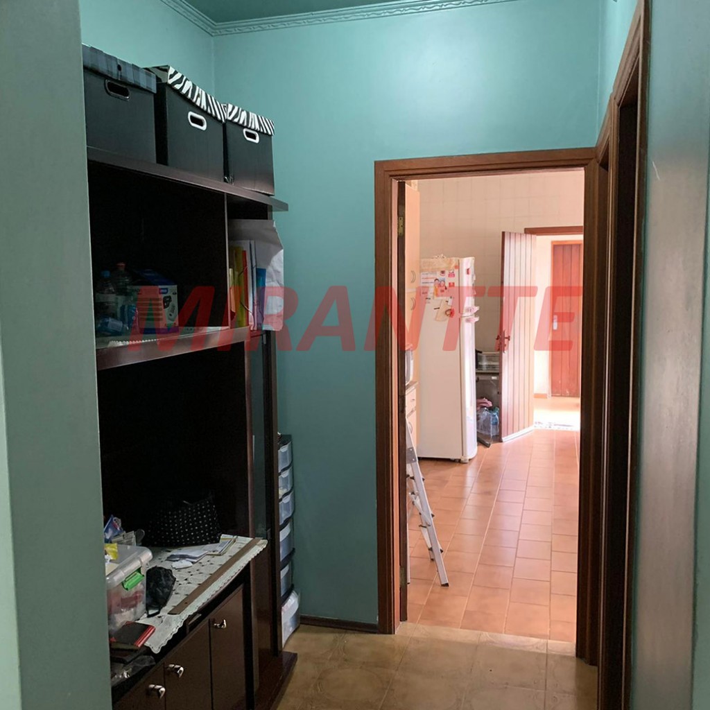 Sobrado de 200m² com 5 quartos em Imirim