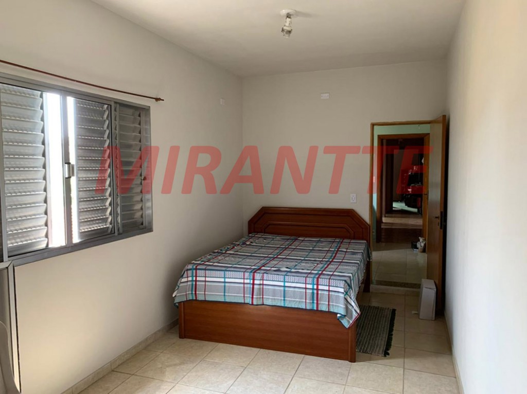 Sobrado de 200m² com 5 quartos em Imirim
