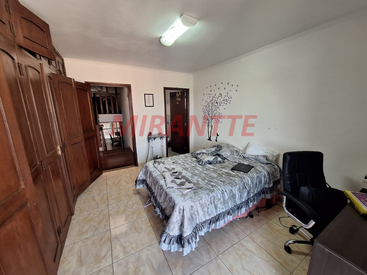 Sobrado de 342m² com 4 quartos em Jardim São Bento