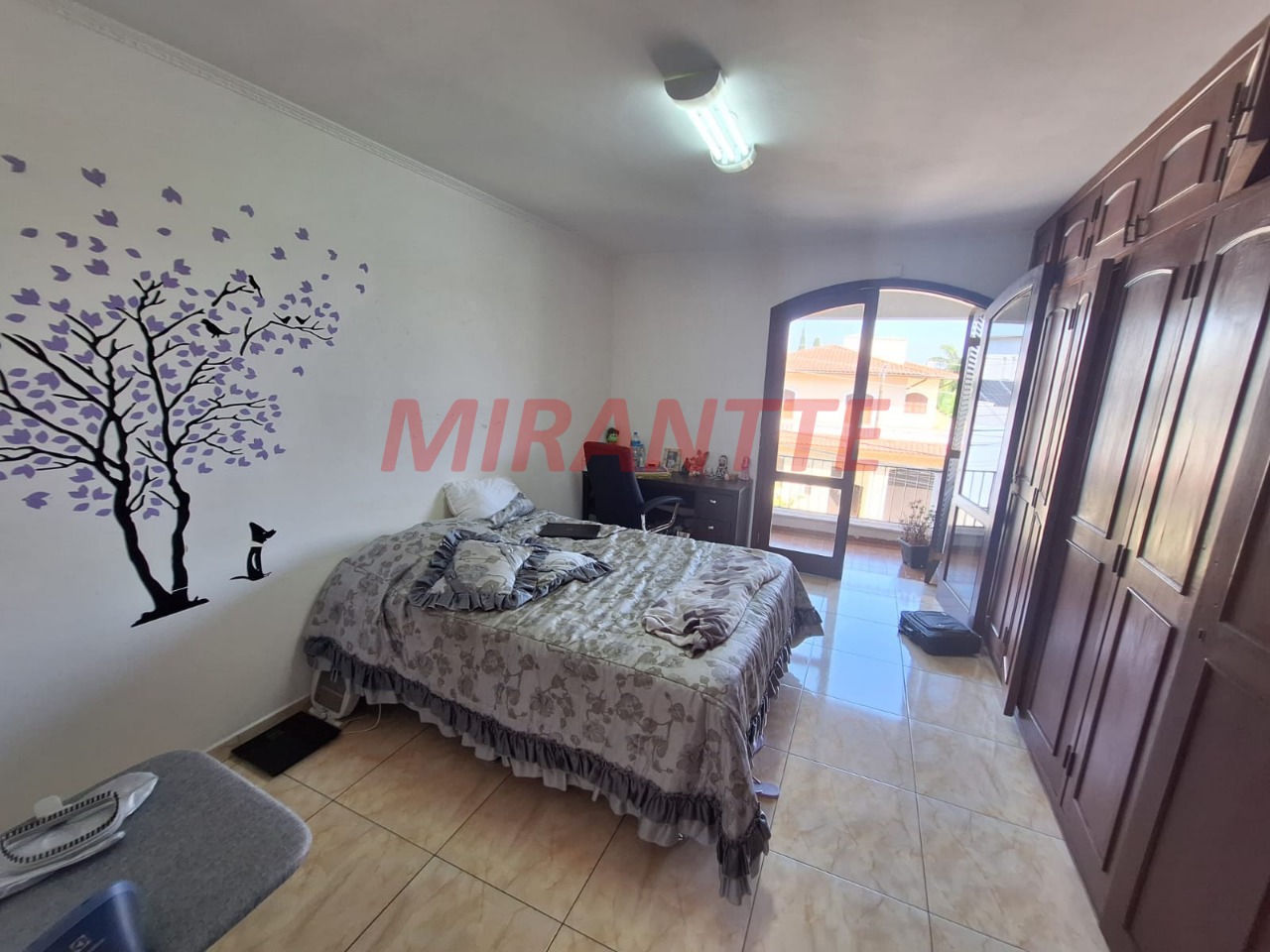 Sobrado de 342m² com 4 quartos em Jardim São Bento