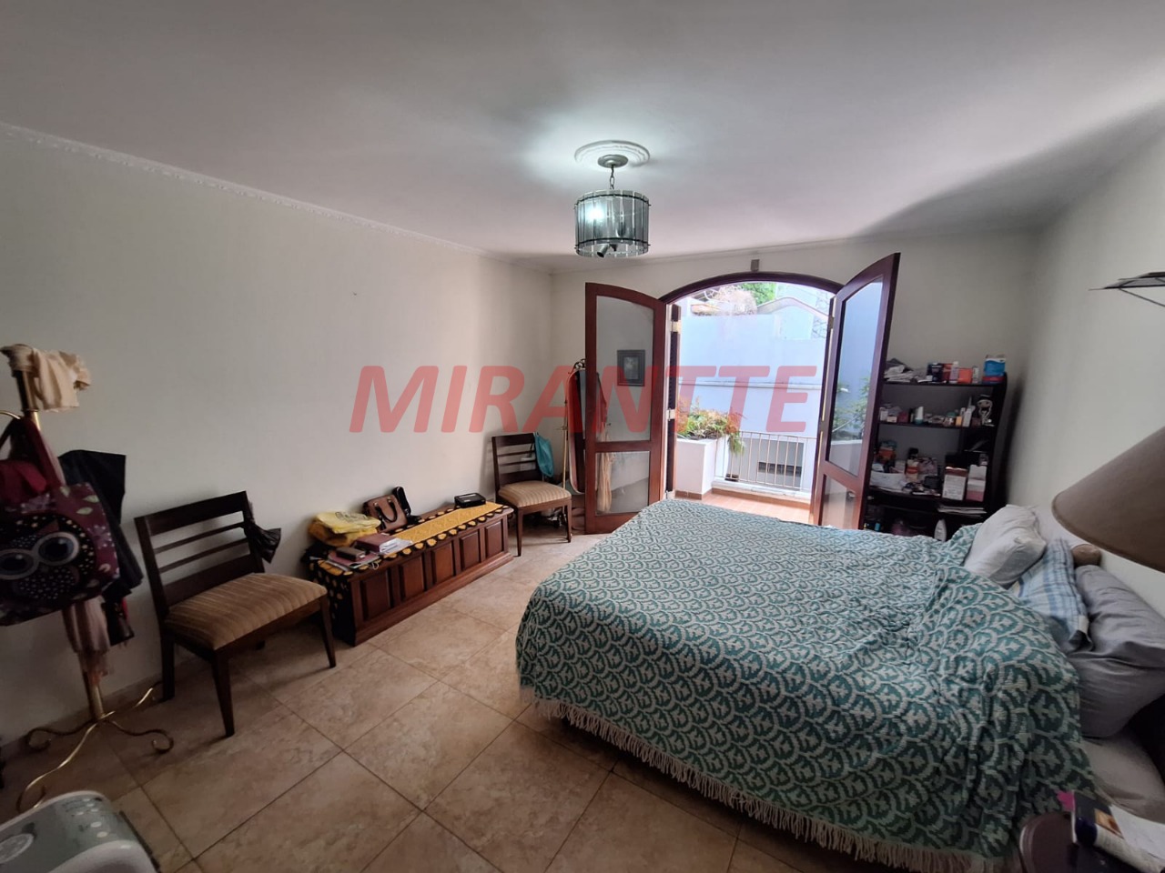 Sobrado de 342m² com 4 quartos em Jardim São Bento