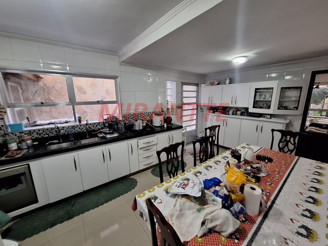 Sobrado de 342m² com 4 quartos em Jardim São Bento