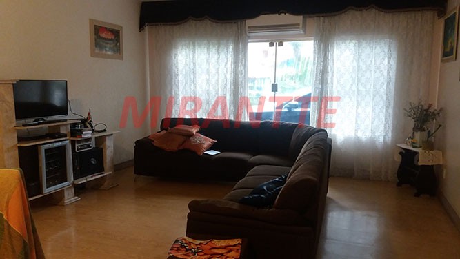 Casa terrea de 213m² com 3 quartos em Tremembe