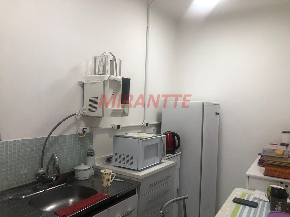 Comercial de 200m² em Santana
