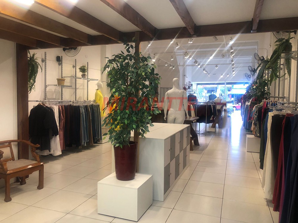 Comercial de 200m² em Santana