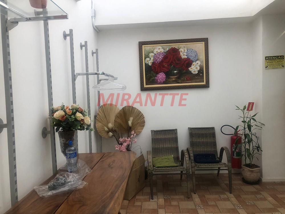 Comercial de 200m² em Santana