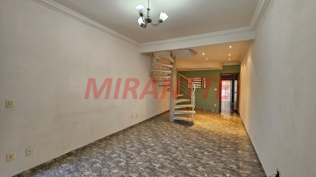 Sobrado de 220m² com 3 quartos em Cachoeirinha
