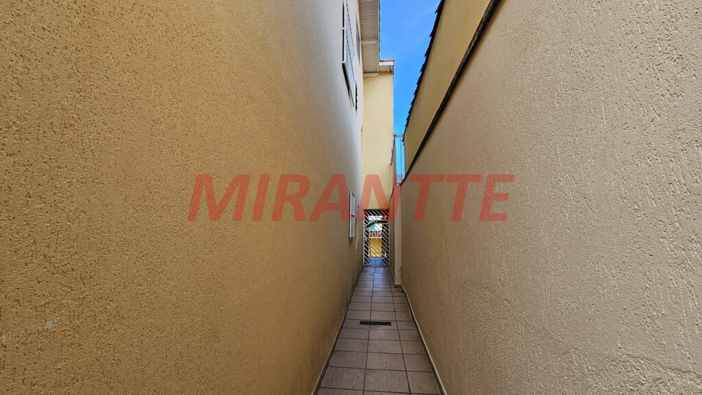 Sobrado de 220m² com 3 quartos em Cachoeirinha