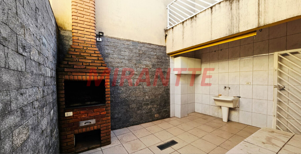 Sobrado de 220m² com 3 quartos em Cachoeirinha