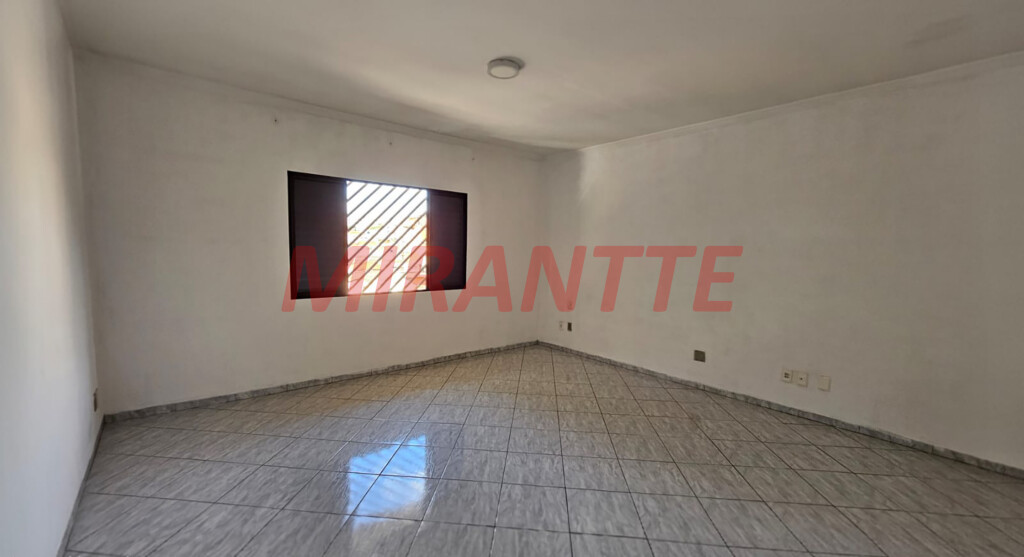 Sobrado de 220m² com 3 quartos em Cachoeirinha
