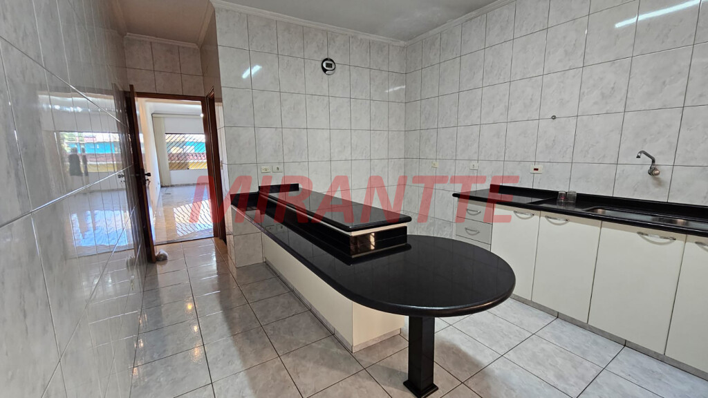 Sobrado de 220m² com 3 quartos em Cachoeirinha