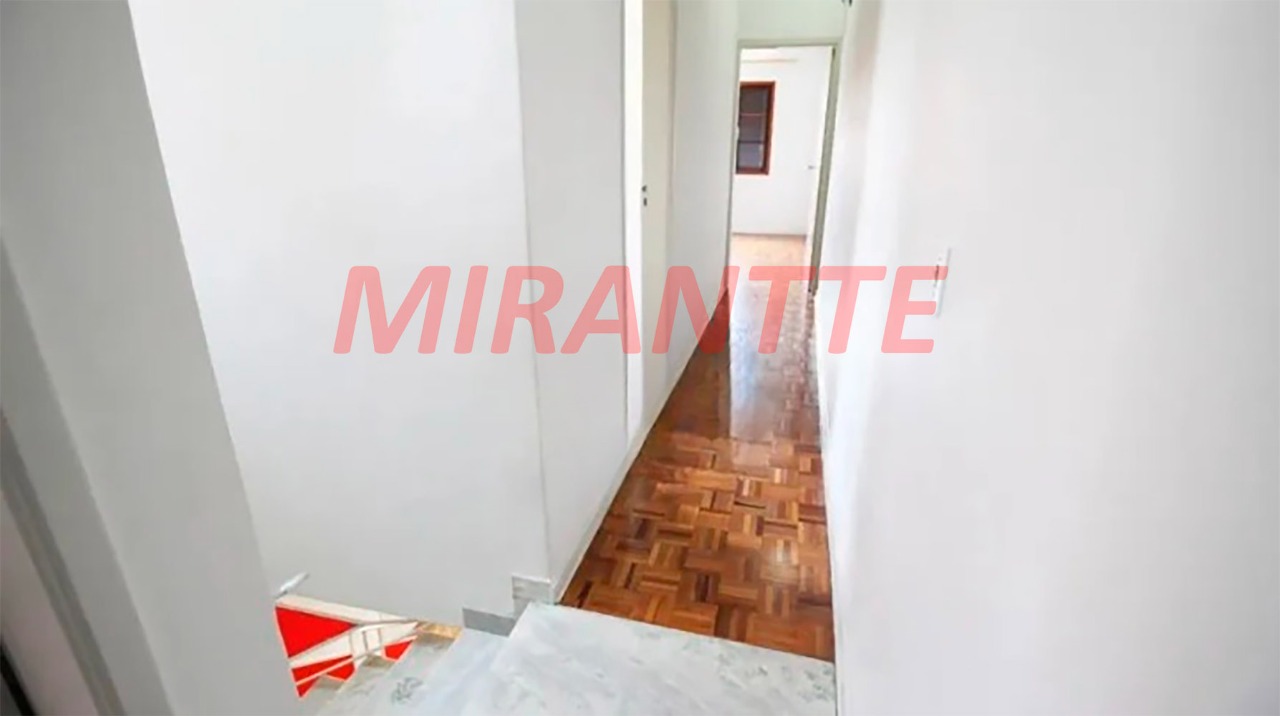 Sobrado de 153m² com 3 quartos em Água Fria
