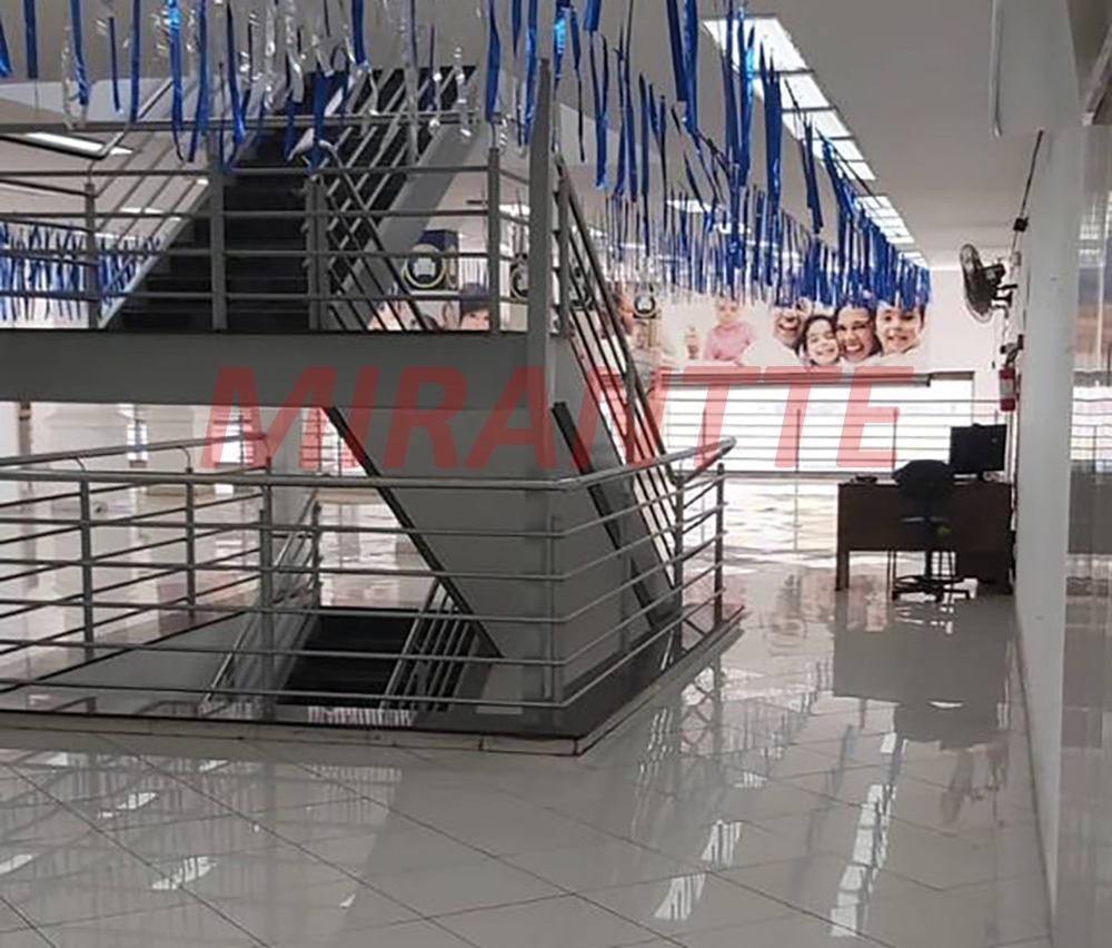 Comercial de 1927m² em Vila Sabrina
