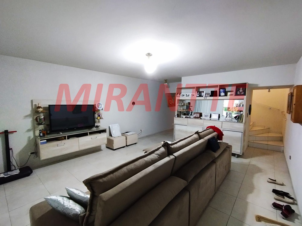 Sobrado de 180m² com 3 quartos em Jaçana