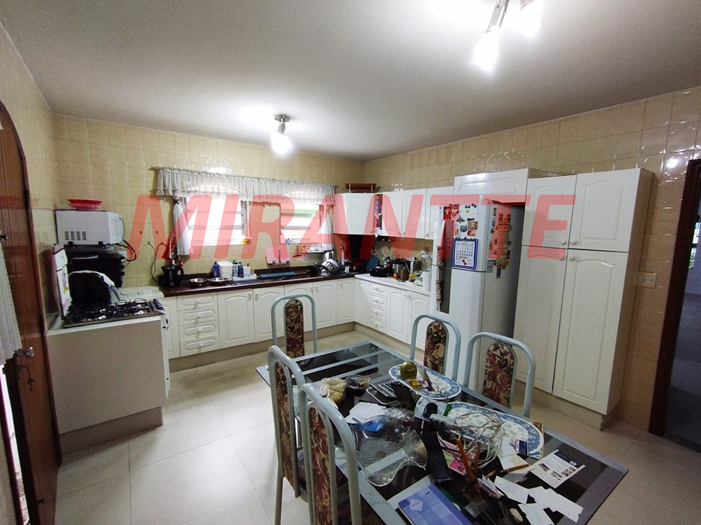 Sobrado de 180m² com 3 quartos em Jaçana