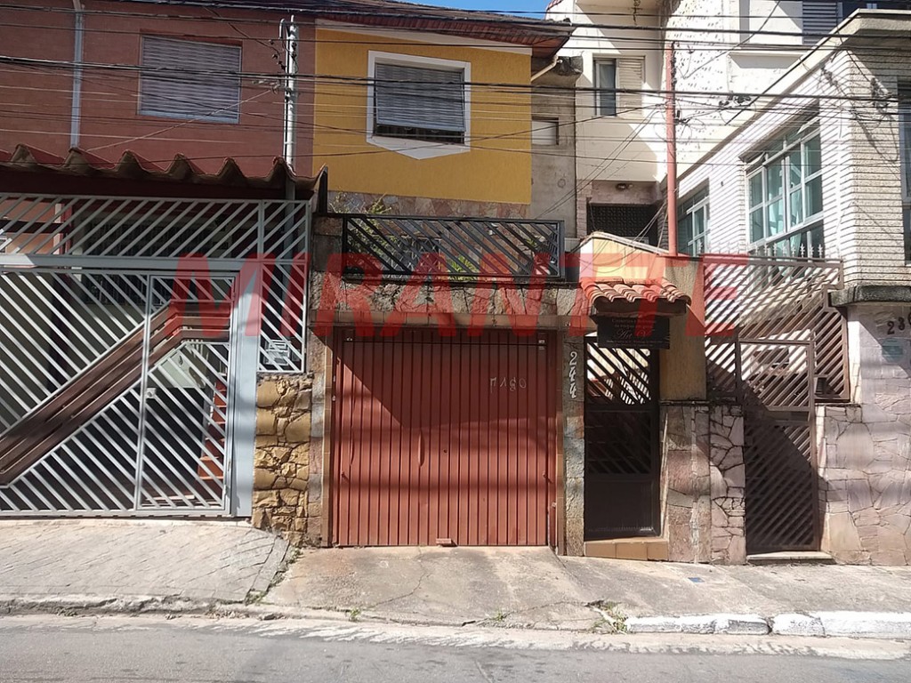 Sobrado de 150m² com 3 quartos em Água Fria